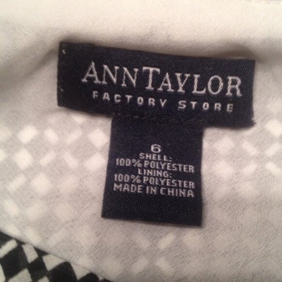 Ann Taylor A Line Skirt - Picture 5 of 6